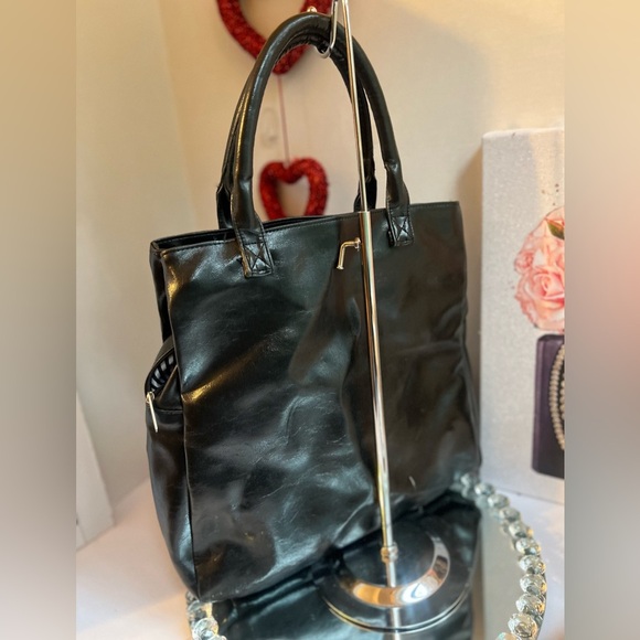 Valcom stone Elegant Black vegan Leather Tote Bag - Picture 9 of 12